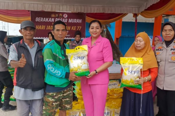 Polwan Polres Prabumulih Rayakan HUT ke-77 dengan Bakti Kesehatan dan Gerakan Pangan Murah